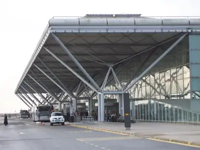 Stansted airport parking, hotels and flights